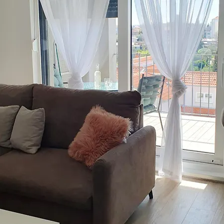 Apartman Dino, Zára