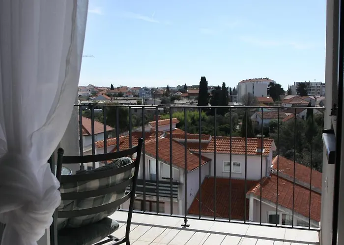 Dino, Apartment Zadar